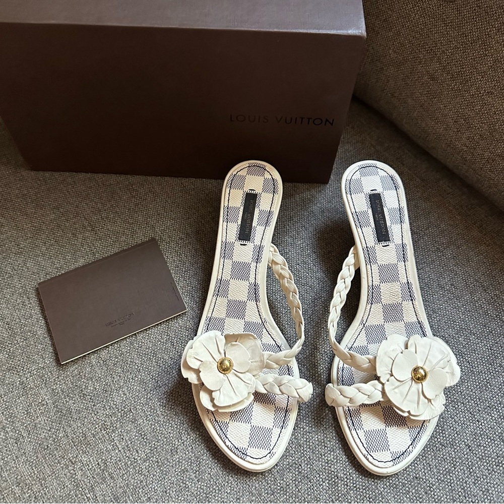 Louis Vuitton Damier flower sandal heels - Picture 2 of 6